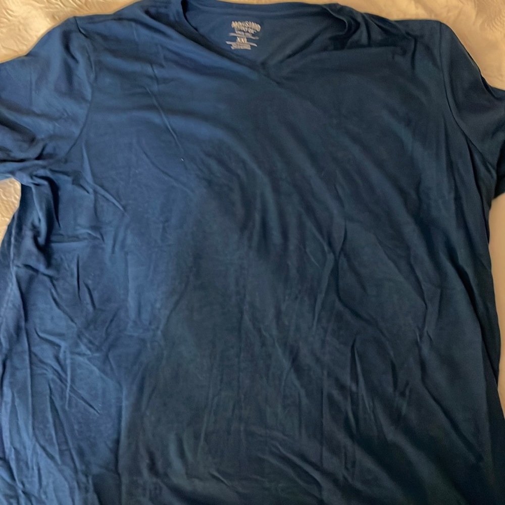 Mens xxl tee v neck